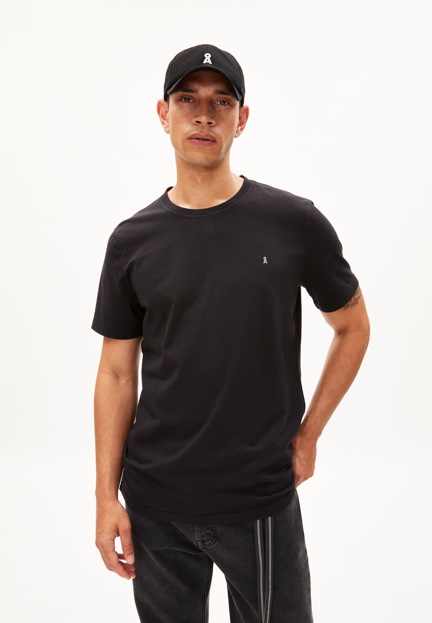 T-Shirt LAARON - diverse Farben