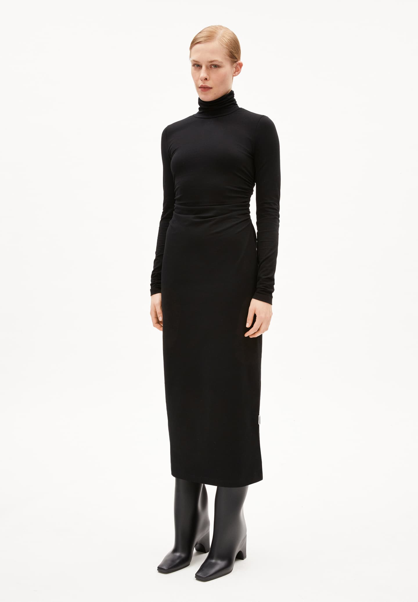 Kleid ADAAJA LONGSLEEVE - black