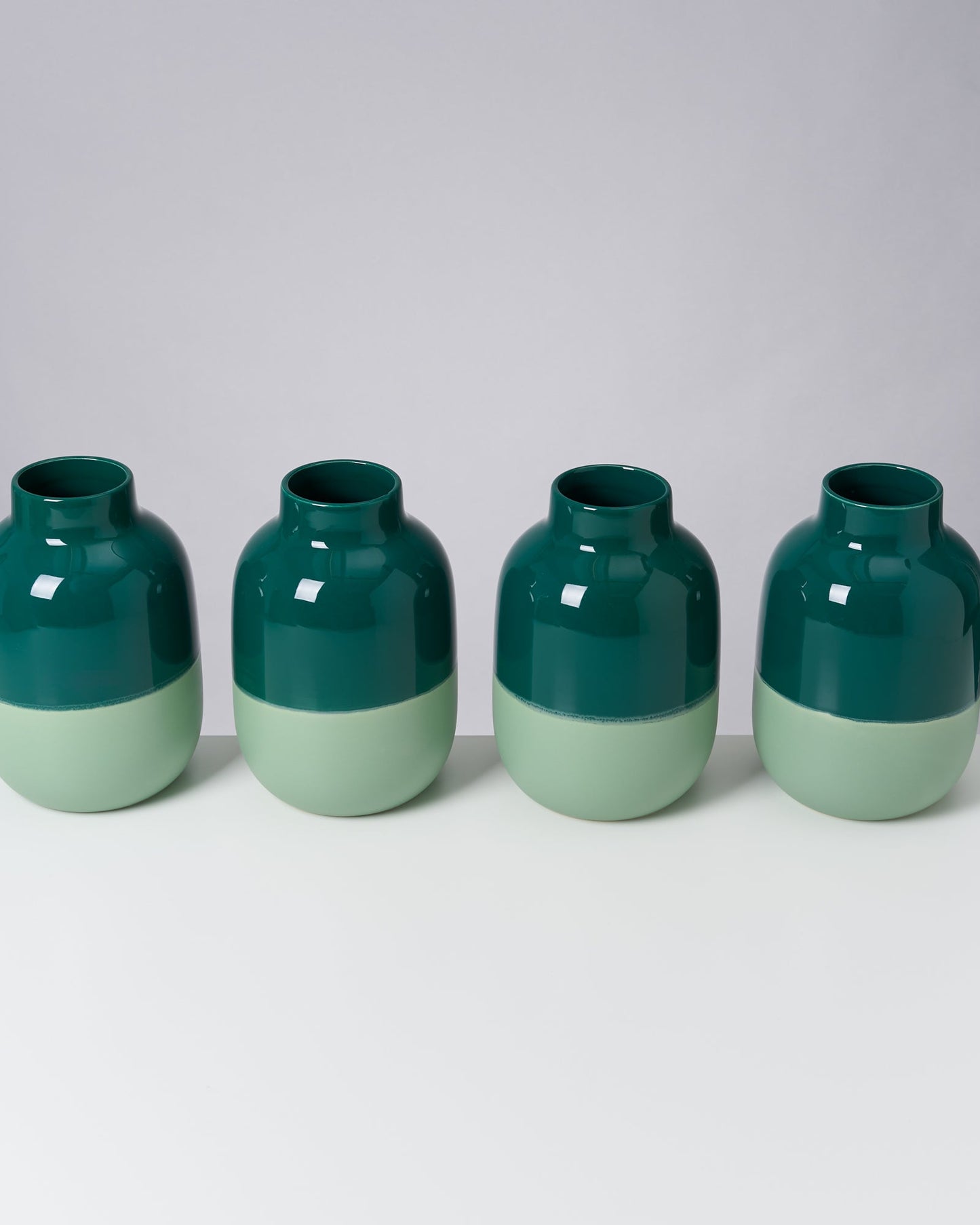 Vase Nuno M dunkelgrün salbei