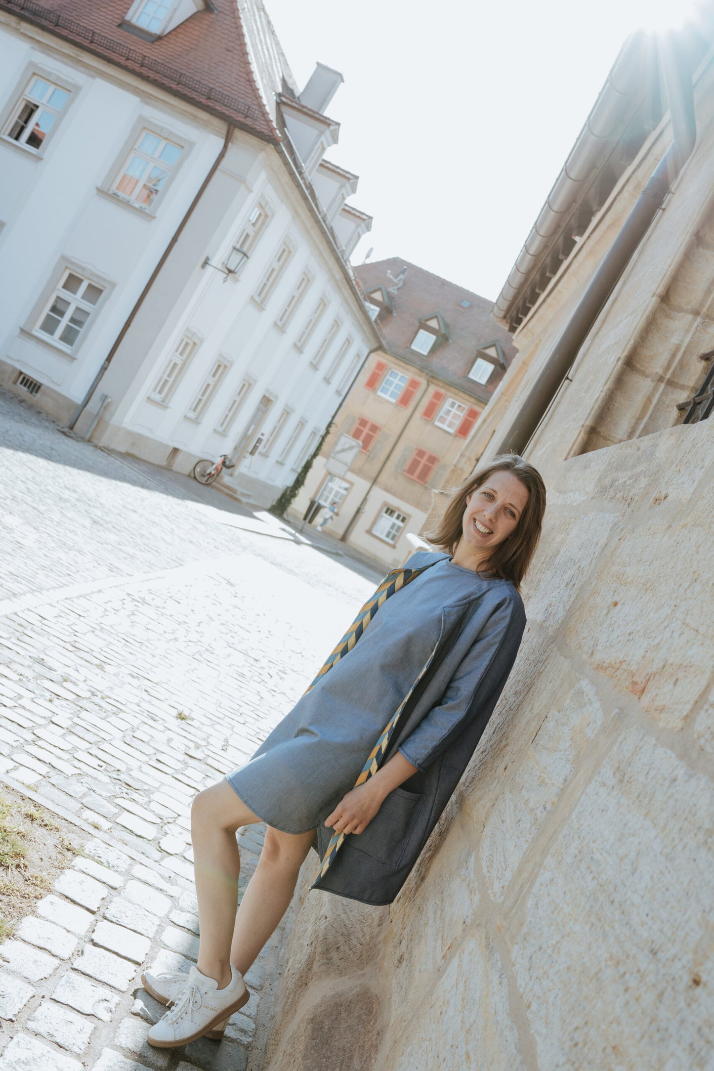 Gefütterter Mantel für Frauen in Jeansoptik mit Steppstoff