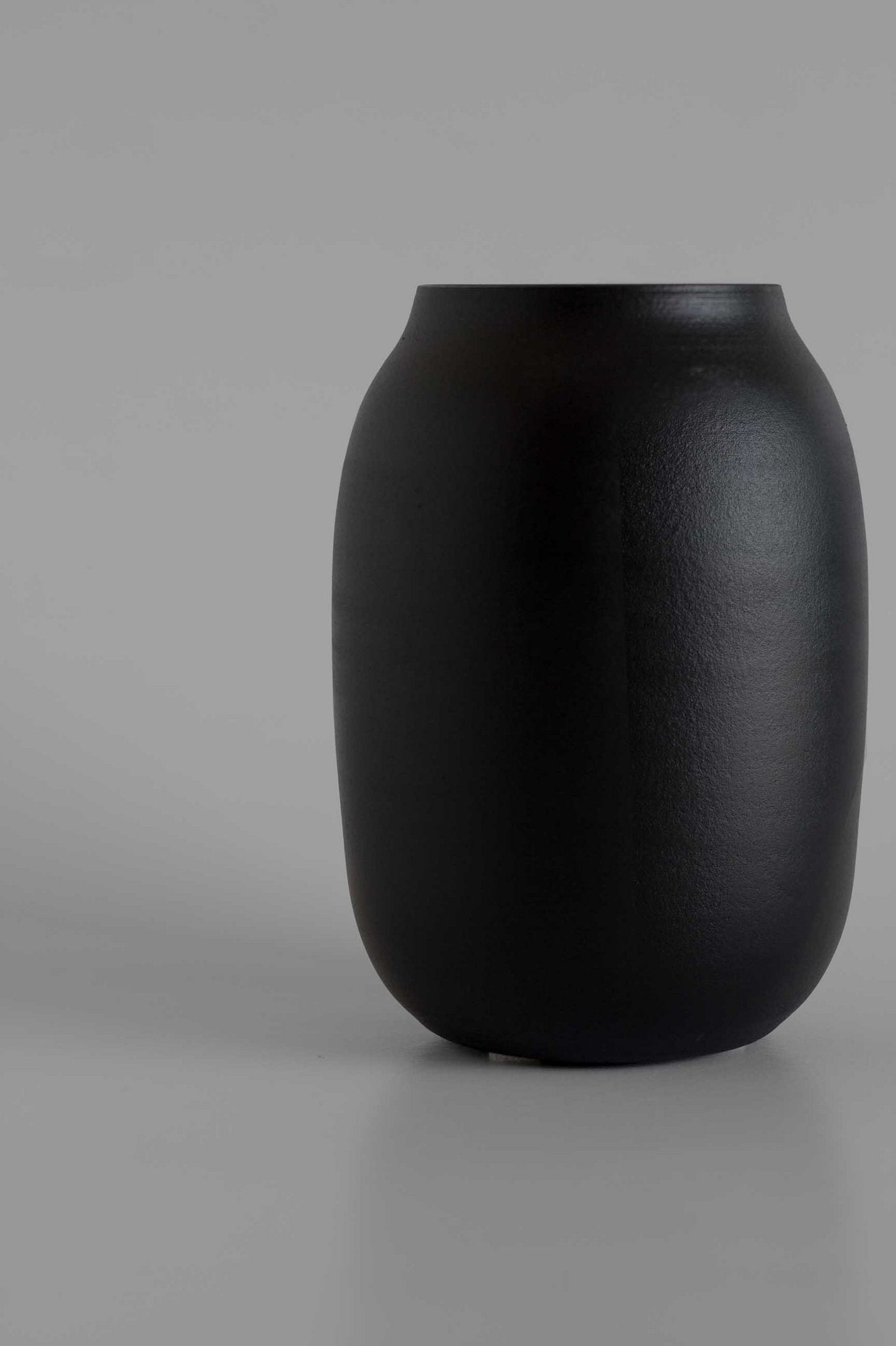 The island collection 03 vase