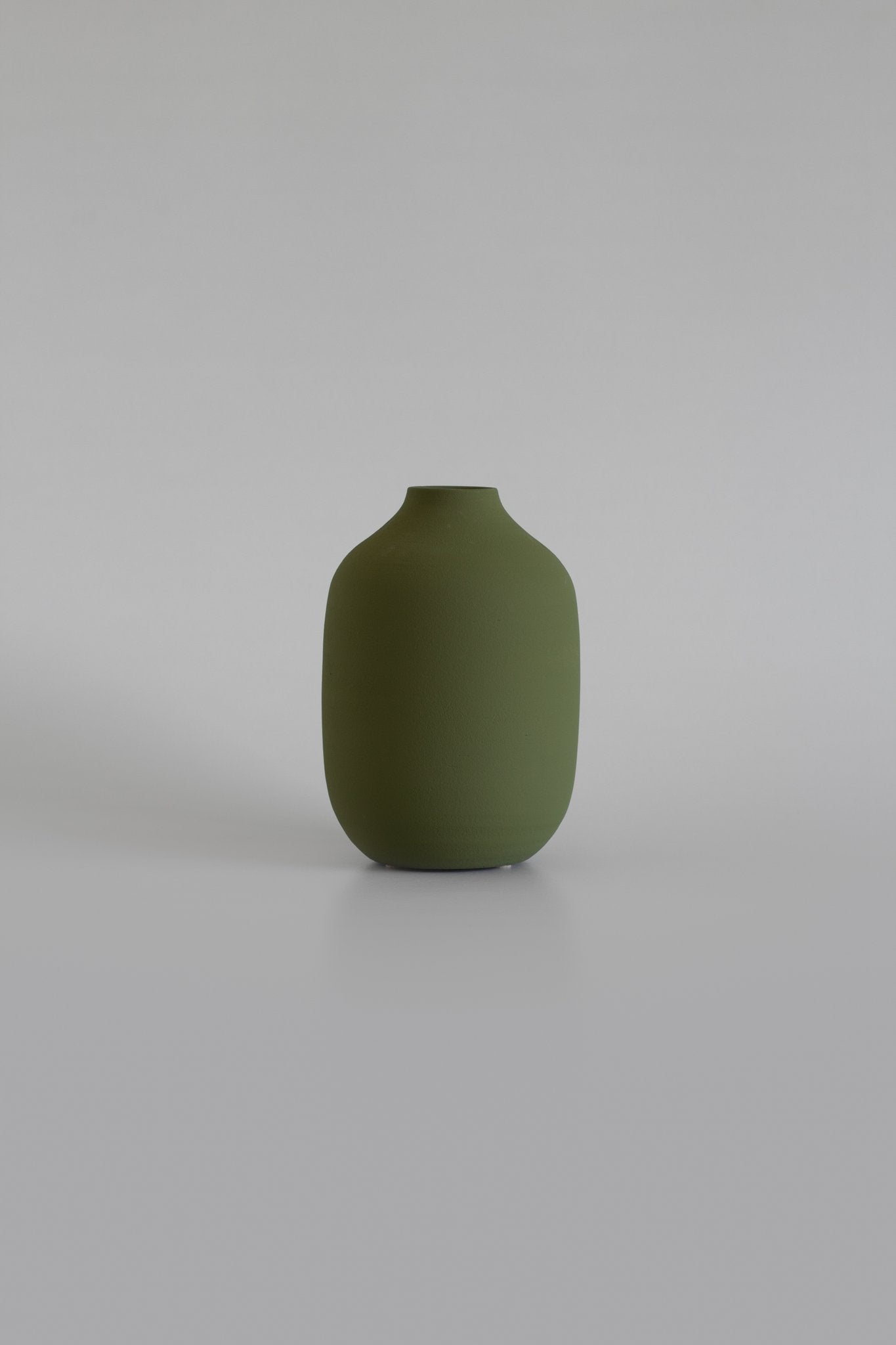 The island collection 04 vase olive green