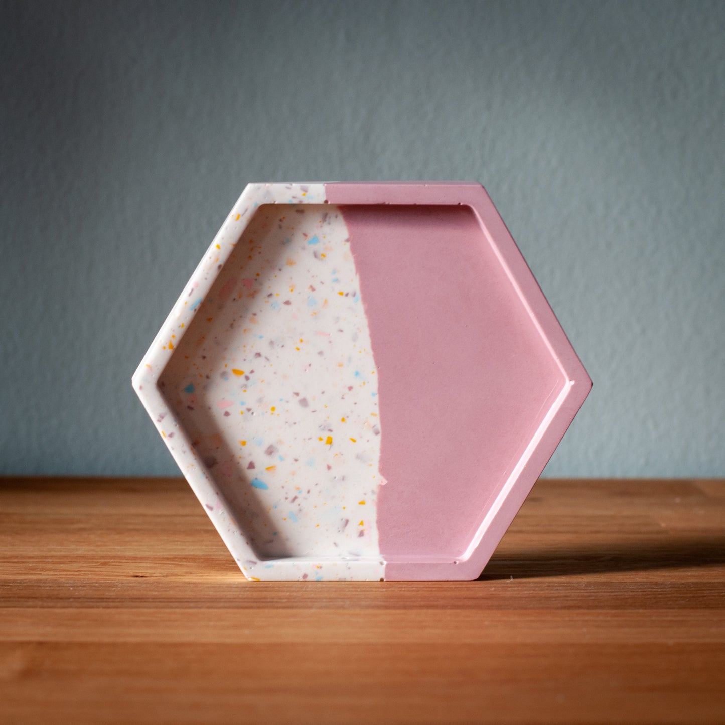 Hedda Hexagon