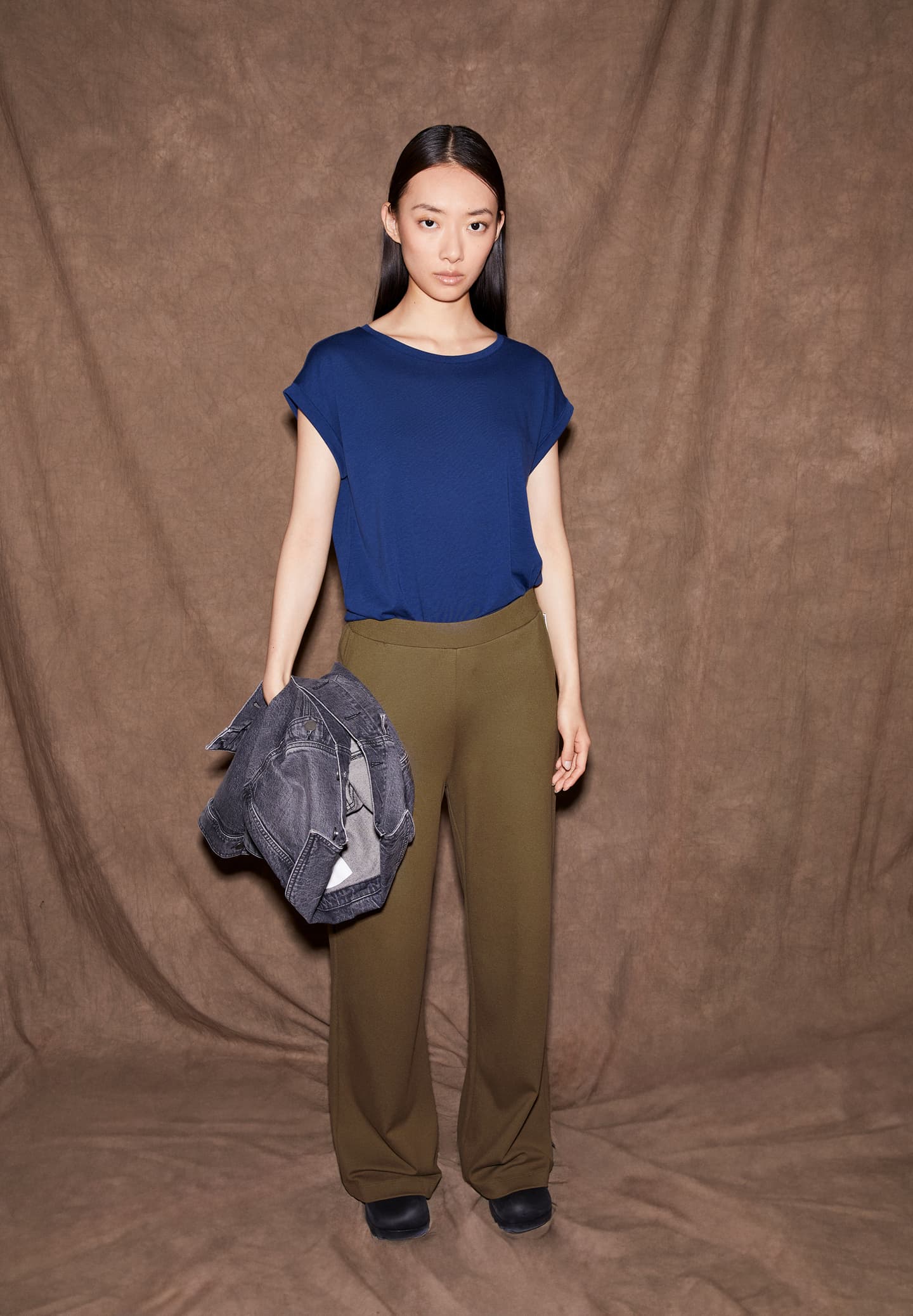 T-Shirt JILAANA - diverse Farben