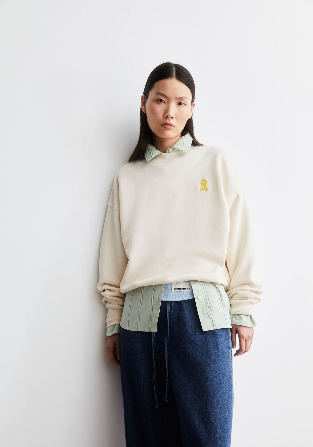 Sweatshirt ICONIC Å ALIZAA - verschiedene Farben