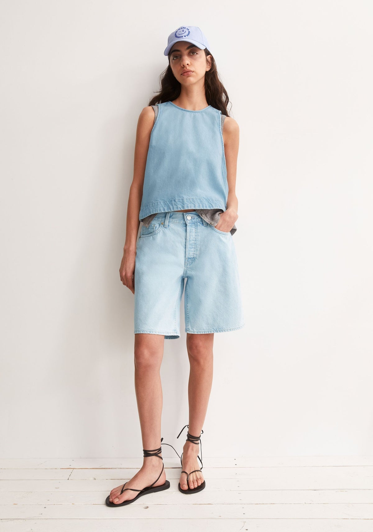 Jeans Shorts THALINAA - verschiedene Farben
