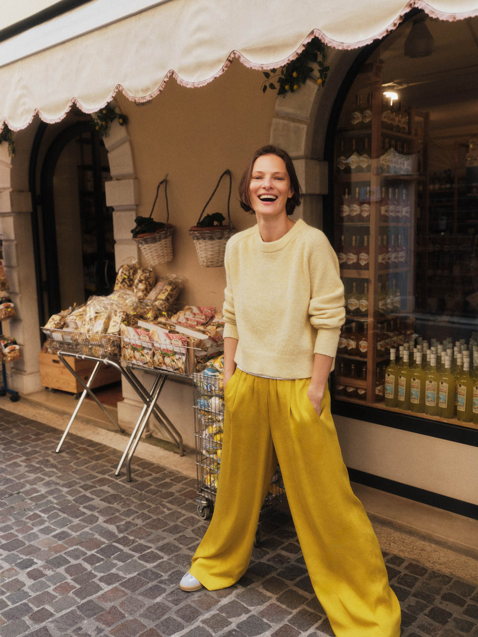 HOSE MIT WEITEM BEIN aus Tencel™ Lyocell - verschiedene Farben