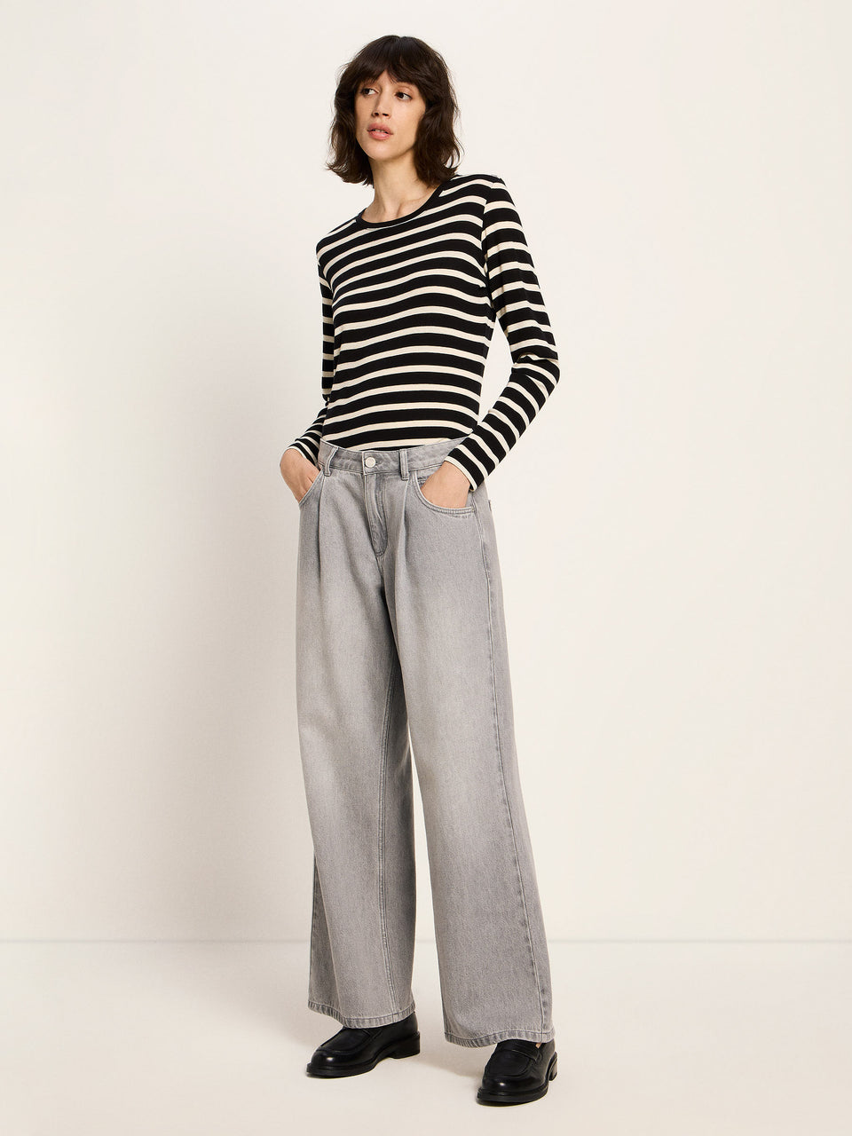 MARLENEJEANS (GOTS) mit Bundfalte - diverse Farben