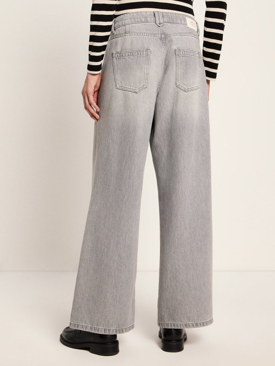 MARLENEJEANS (GOTS) mit Bundfalte - diverse Farben