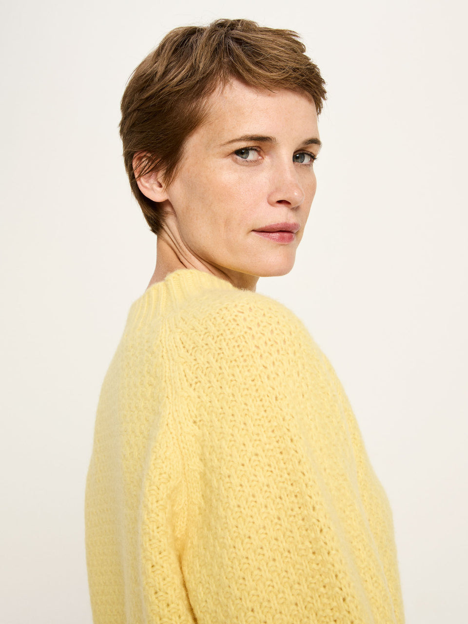 STRUKTURPULLOVER - aus Merinowolle und Kaschmir - yellow