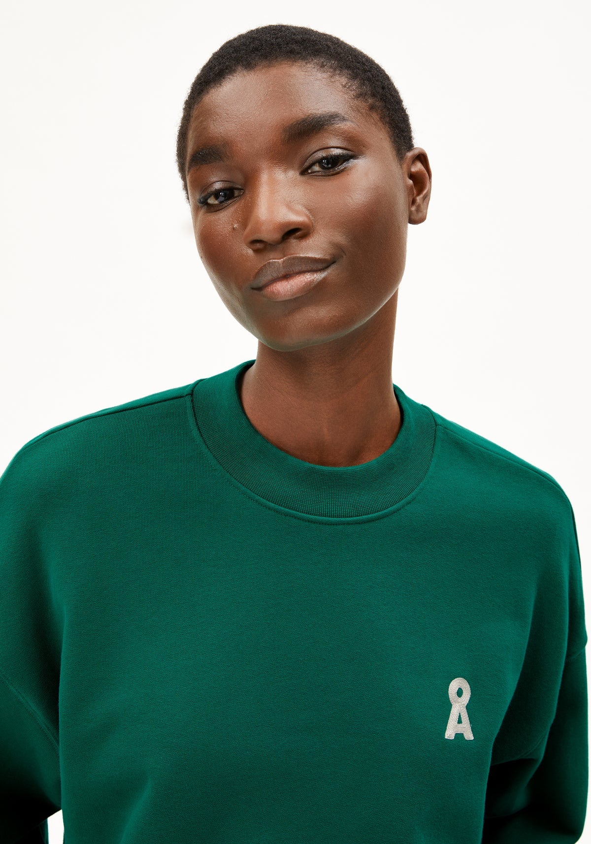 Sweatshirt ICONIC Å ALIZAA - verschiedene Farben