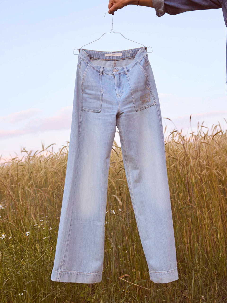Wide Jeans "TIDE" mit Stickereien GOTS - light blue denim {LANIUSxTCC}