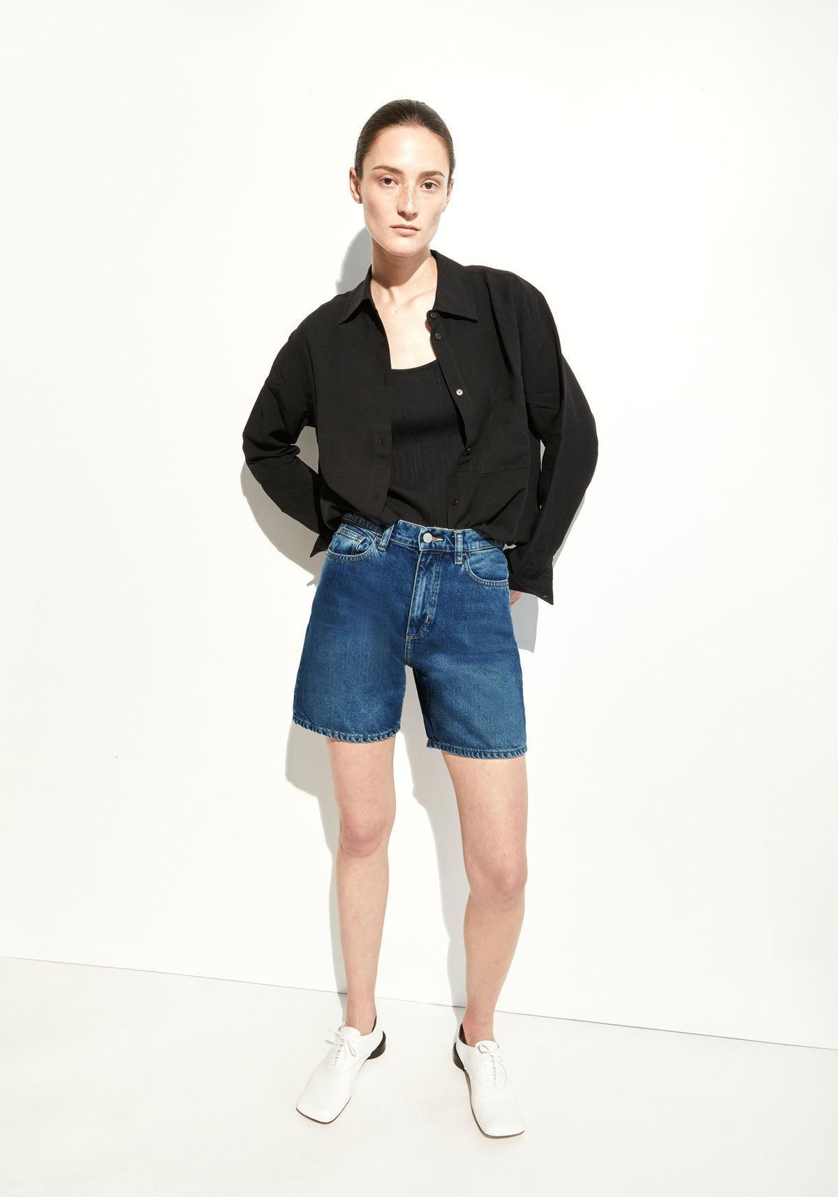 Shorts SHEAARI - diverse Waschungen