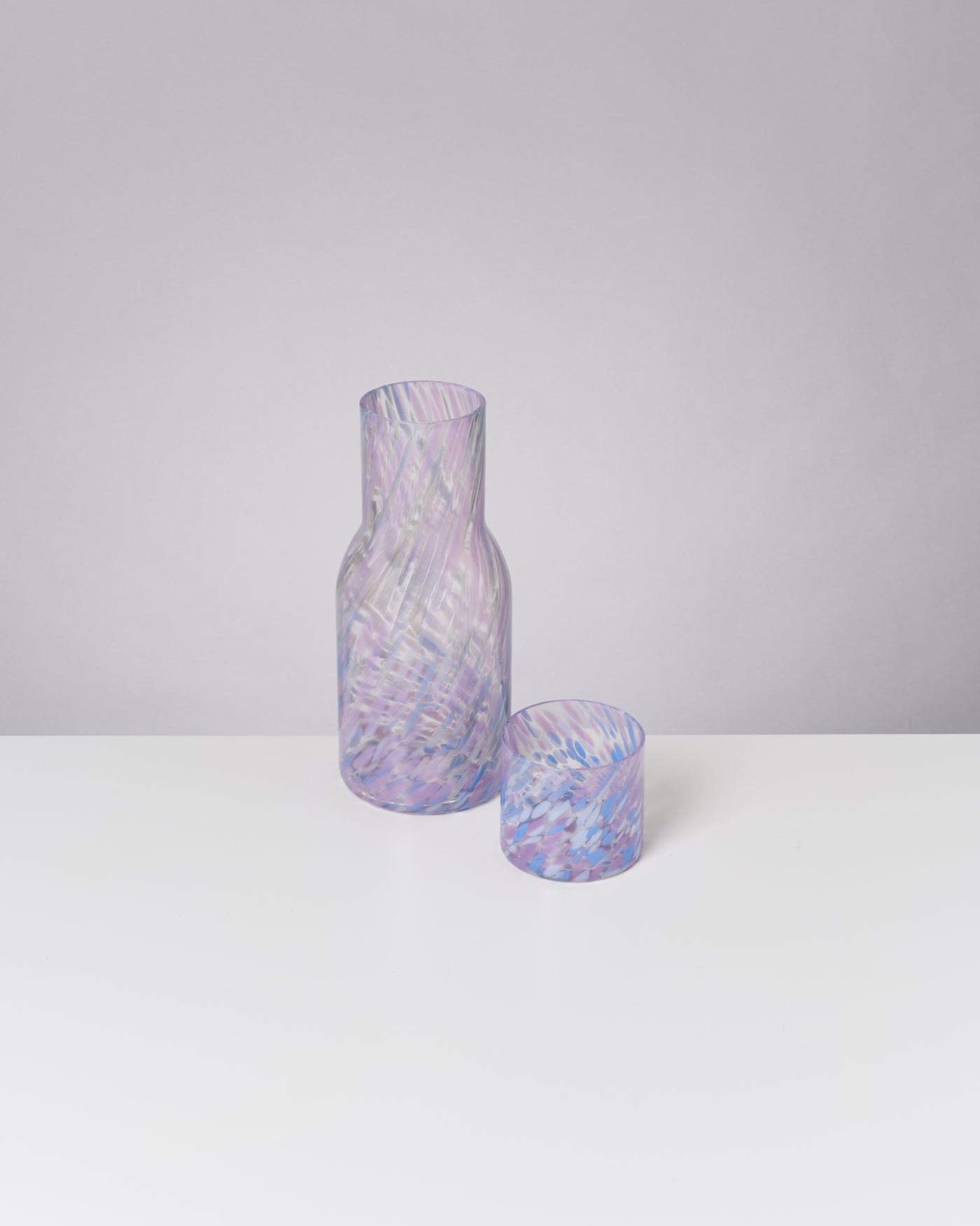 JOIA Glaskaraffe - verschiedene Farbstellungen