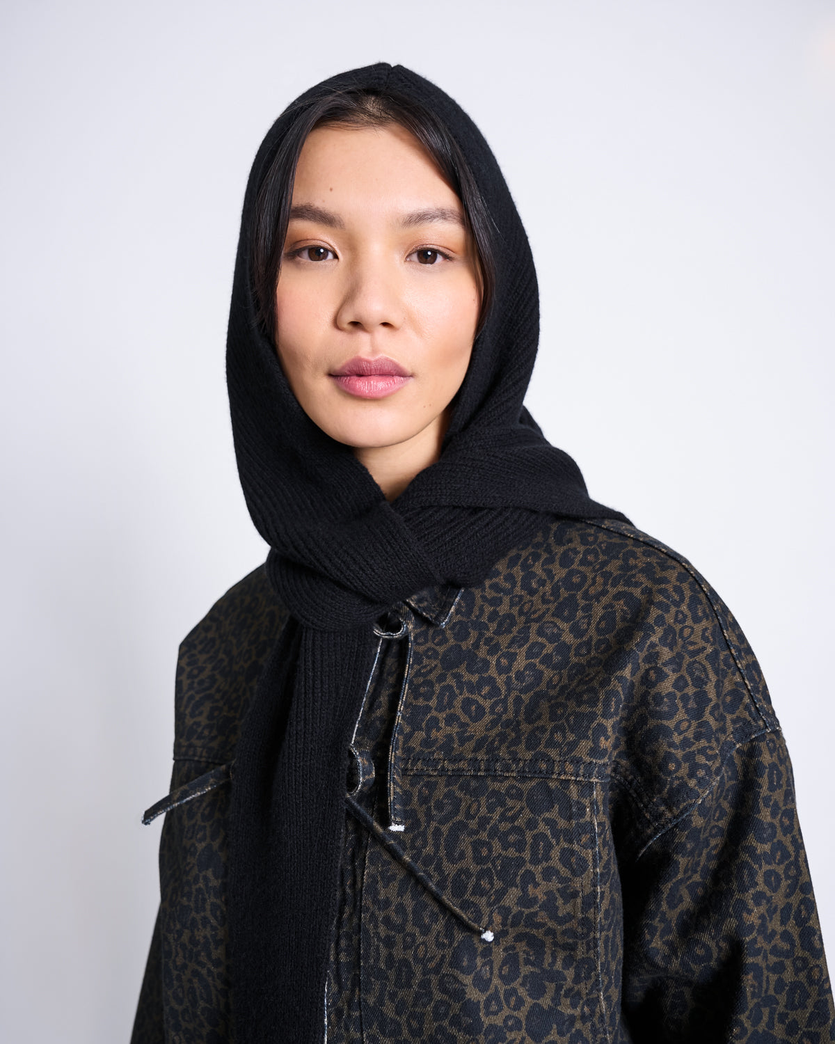 LAMBSWOOL HOODED SCARF NIRA- verschiedene Farben