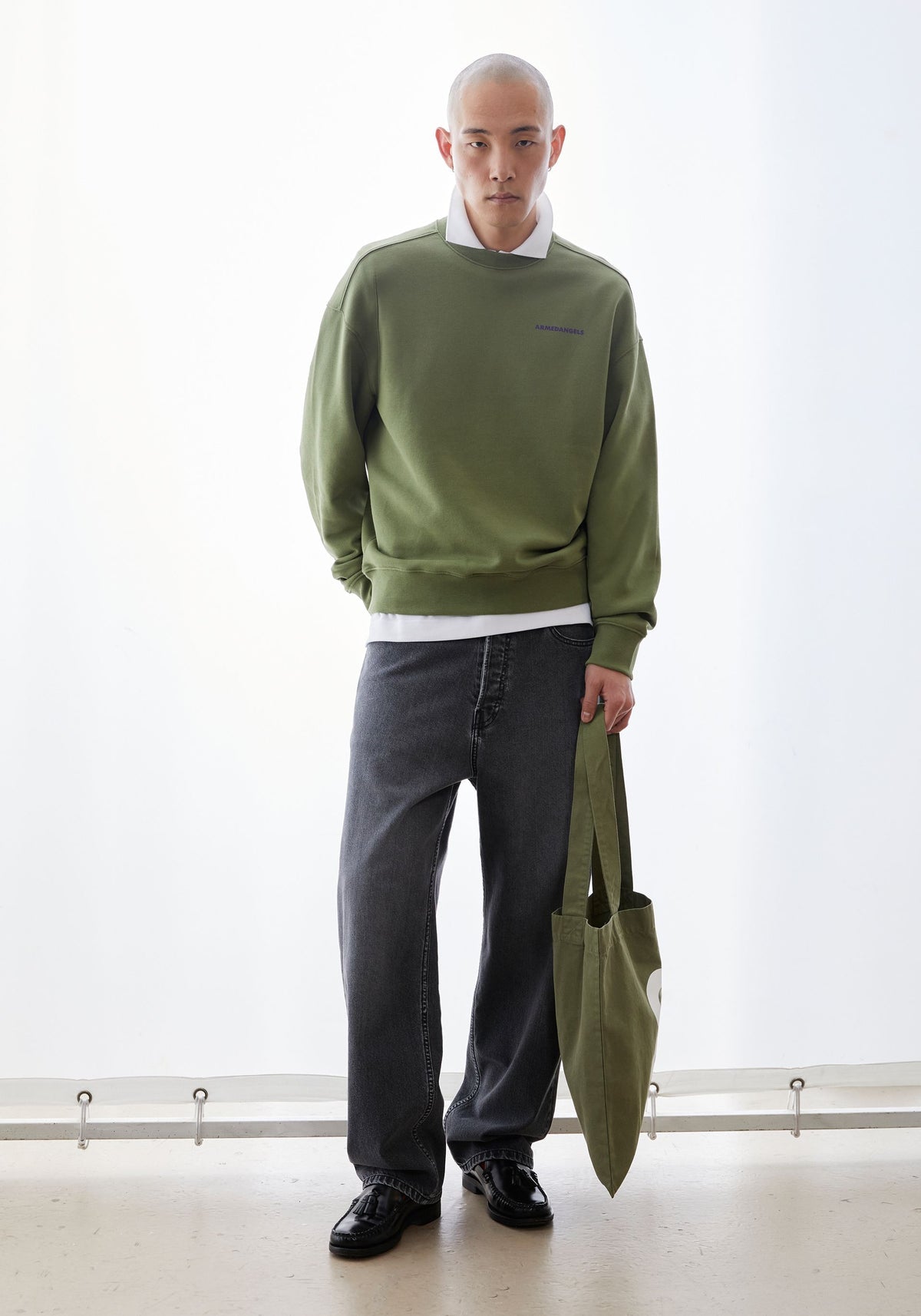 Sweatshirt EMAAL OUTGROWN - fatigue green
