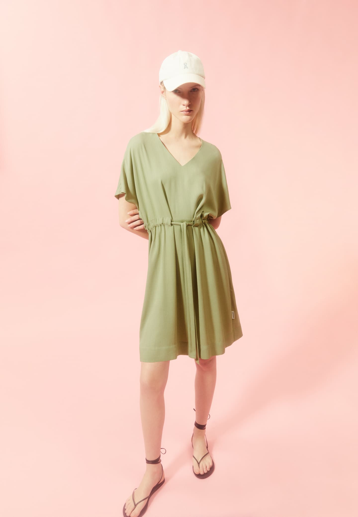 Kleid  MAAHALIA - light matcha