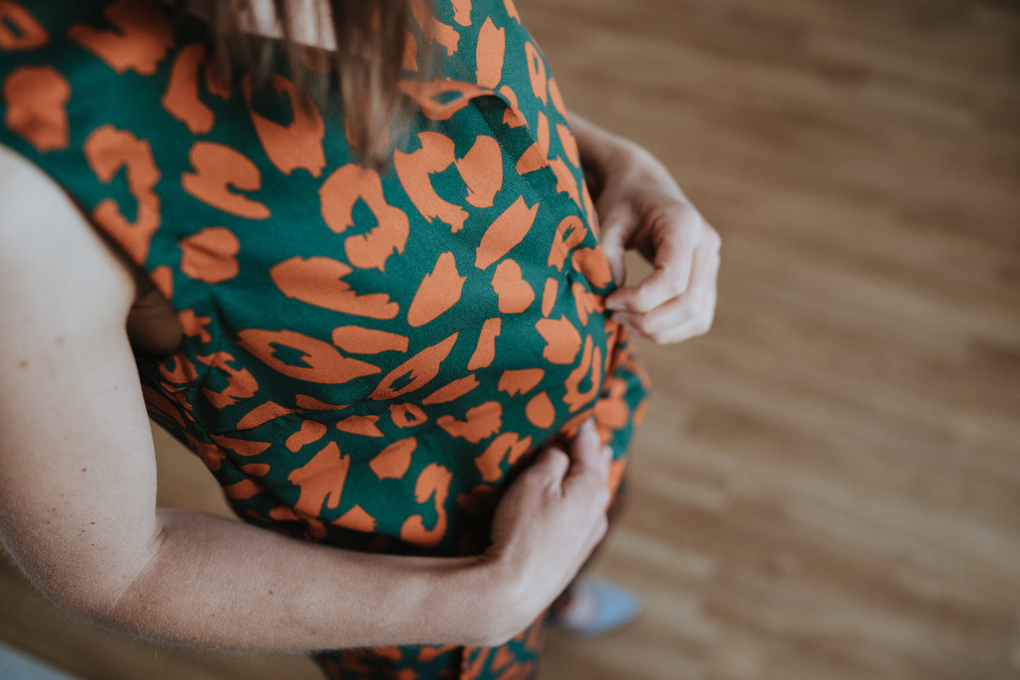 Jumpsuit aus Viskose (EcoVero™) Leoprint grün/orange