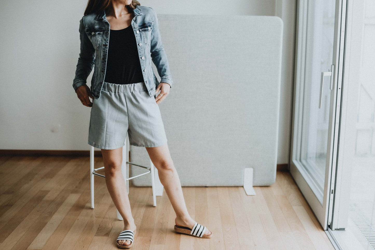 Leichte Hose für Frauen kurz mit Gummibund - aus Canvas Recycled